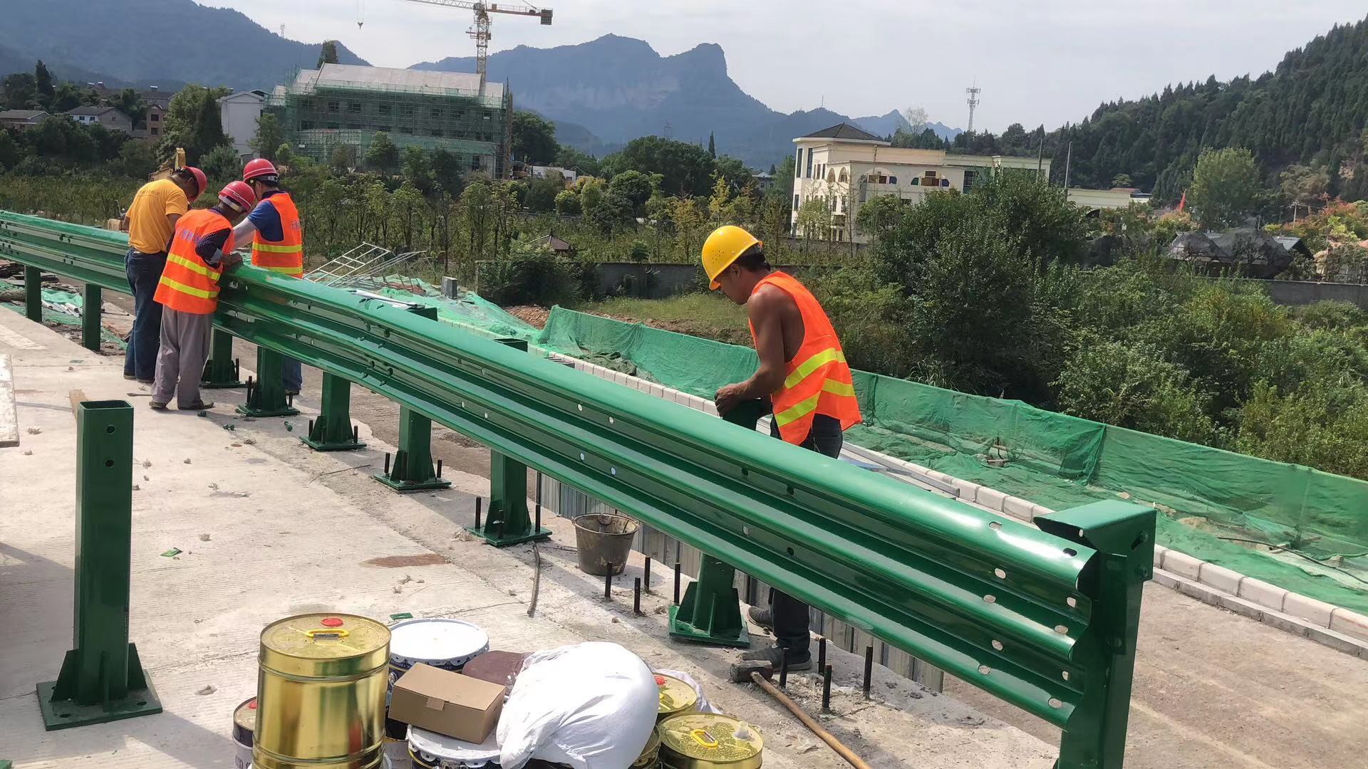 巴州区高速公路波形护栏热镀锌波形护栏 - 推荐